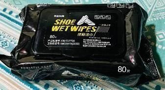 Natural Sneaker & Shoe Cleaner Wipes - 1 Packs of 80 - Furnishicon